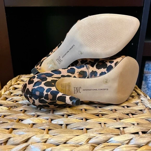 I.N.C. Dark Leopard 🐆‎ Pumps - Picture 4 of 6